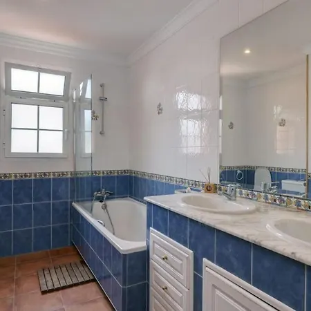 Traditional Spanish Near Puerto Banus Villa *