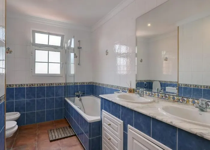 Traditional Spanish Near Puerto Banus Villa *