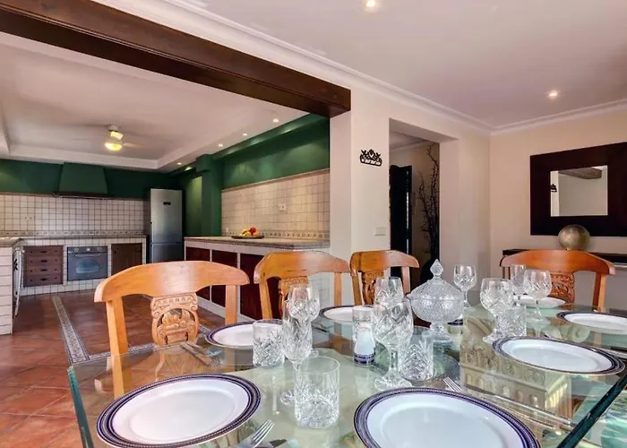 Traditional Spanish Near Puerto Banus * Marbella