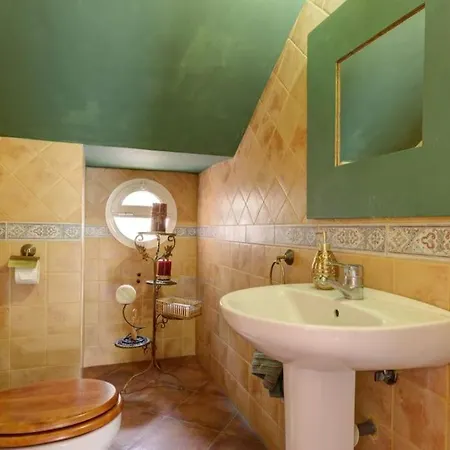 Traditional Spanish Near Puerto Banus * Marbellac